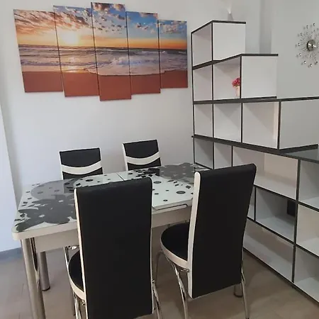 Appartamento Alezzy Luxury 88 Seaview Năvodari
